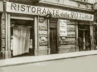 1920 ristorante della Vittoria  via Carlo Alberto 34 : ristorante della Vittoria via Carlo Alberto 34 old bn